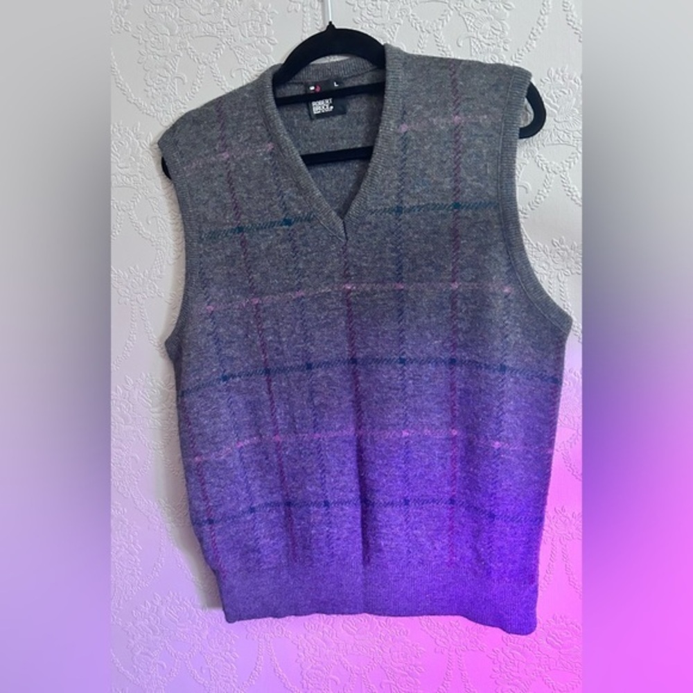 Gray Plaid Sleeveless Sweater Vest Vintage Robert Bruce
L USA